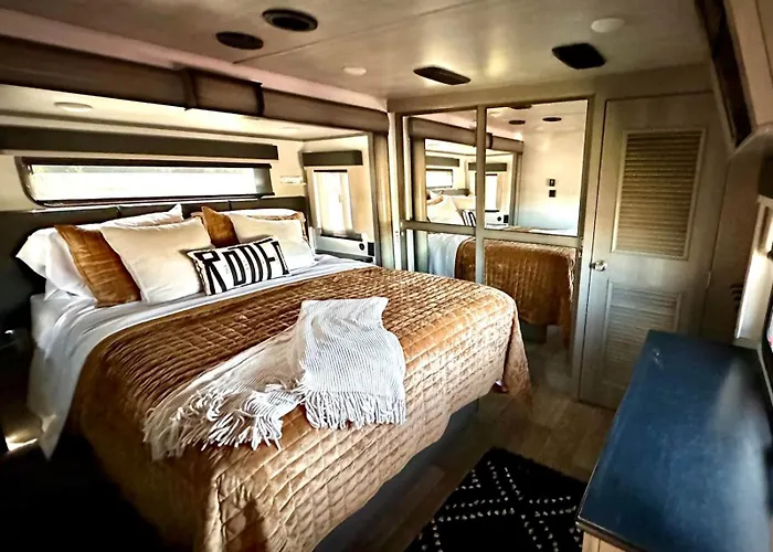 Olson Rv- Set Up For At The Will Rogers Memorial Center Vakantiehuis